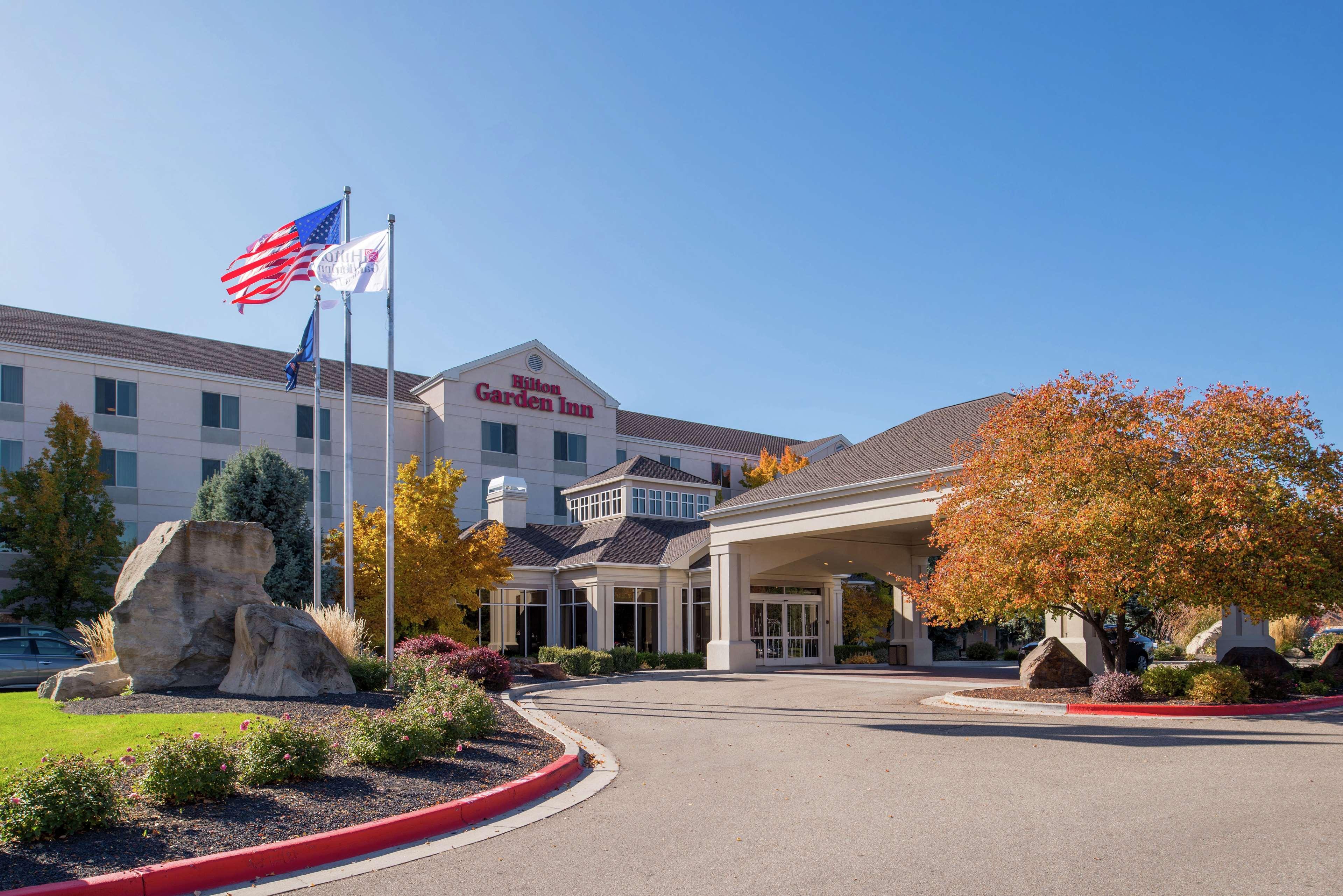 Hilton Garden Inn Boise Spectrum Exterior photo