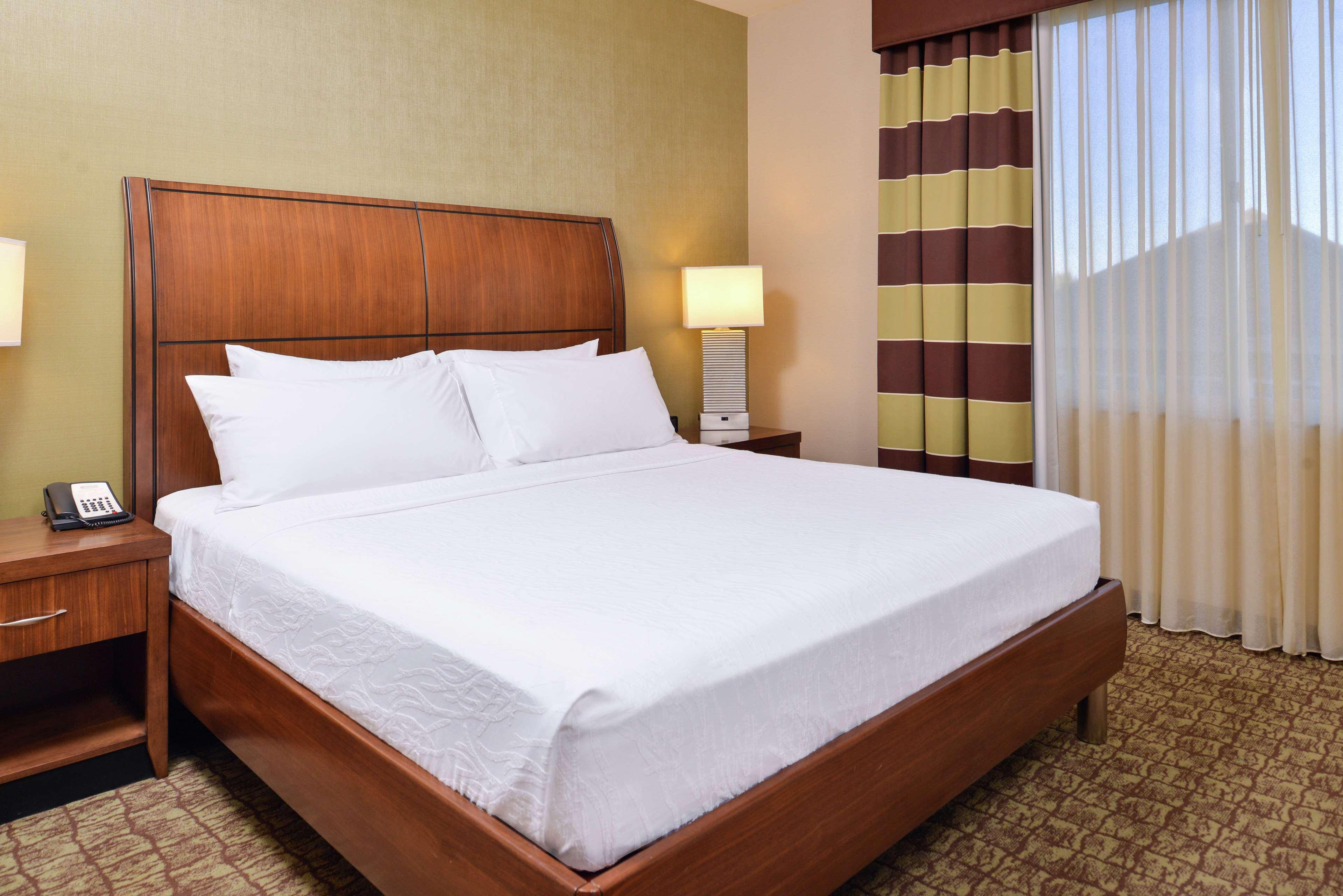 Hilton Garden Inn Boise Spectrum Exterior photo